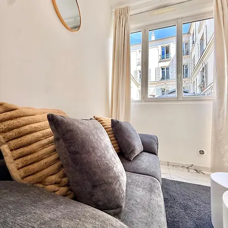 Superbe Loft Avec Belle Cour Paris