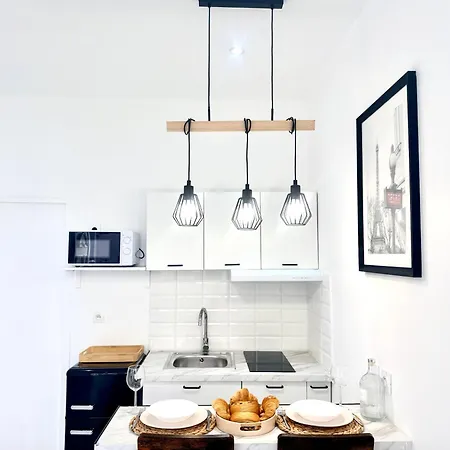 Appartement Superbe Loft Avec Belle Cour *