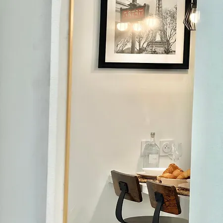 Superbe Loft Avec Belle Cour Privee