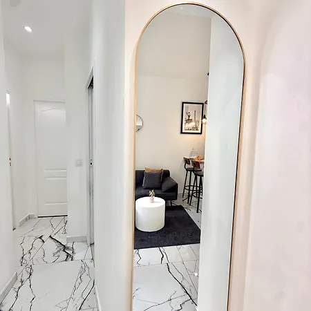 Appartement Superbe Loft Avec Belle Cour Paris