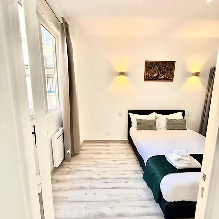 Superbe Loft Avec Belle Cour Paris