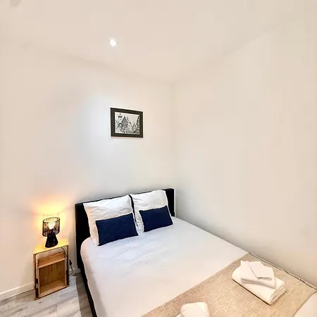 Superbe Loft Avec Belle Cour Privee * Parijs