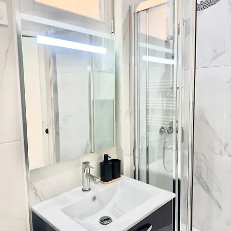 Superbe Loft Avec Belle Cour Paris